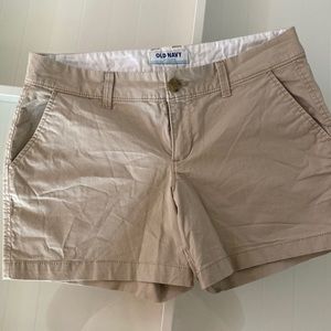 Women Old Navy Khaki Shorts Size 2